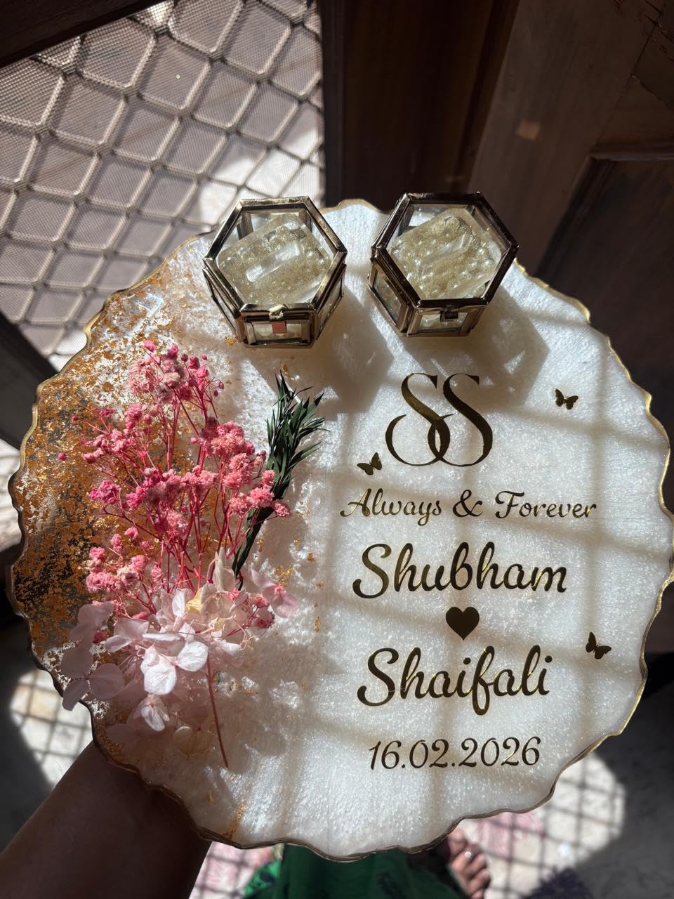 10 Inch Resin ring platter with Vintage ring box