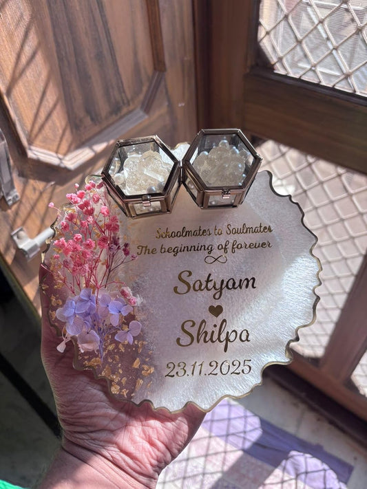 8 Inch Resin ring platter with Vintage ring box